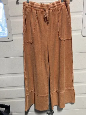 102390  CINNAMON MINERAL WASH WIDE LEG PANT