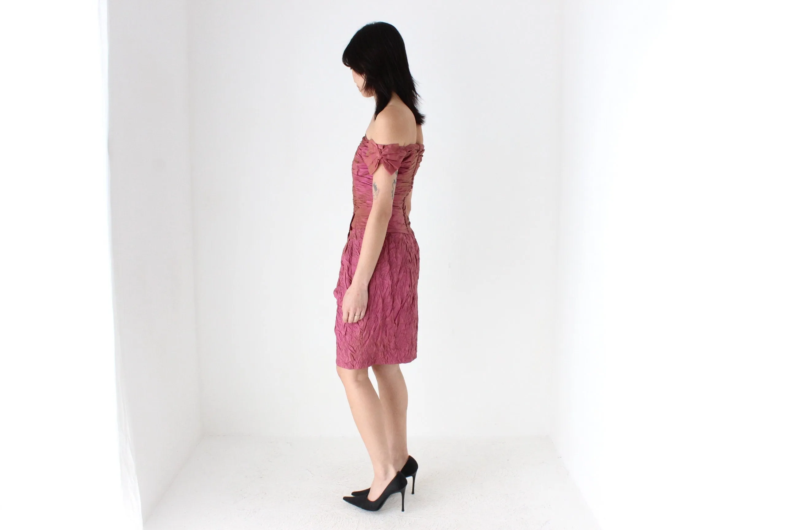 1980s Gathered & Crinkle Texture Silk Taffeta Bow Dress
