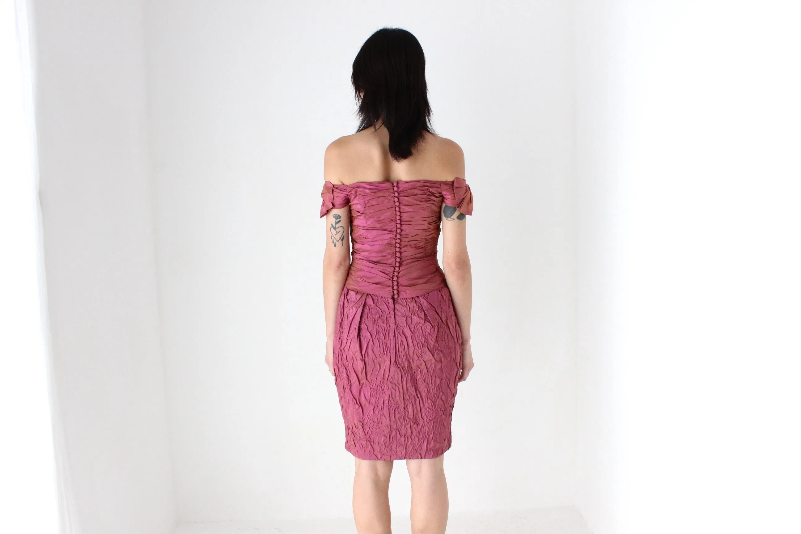 1980s Gathered & Crinkle Texture Silk Taffeta Bow Dress