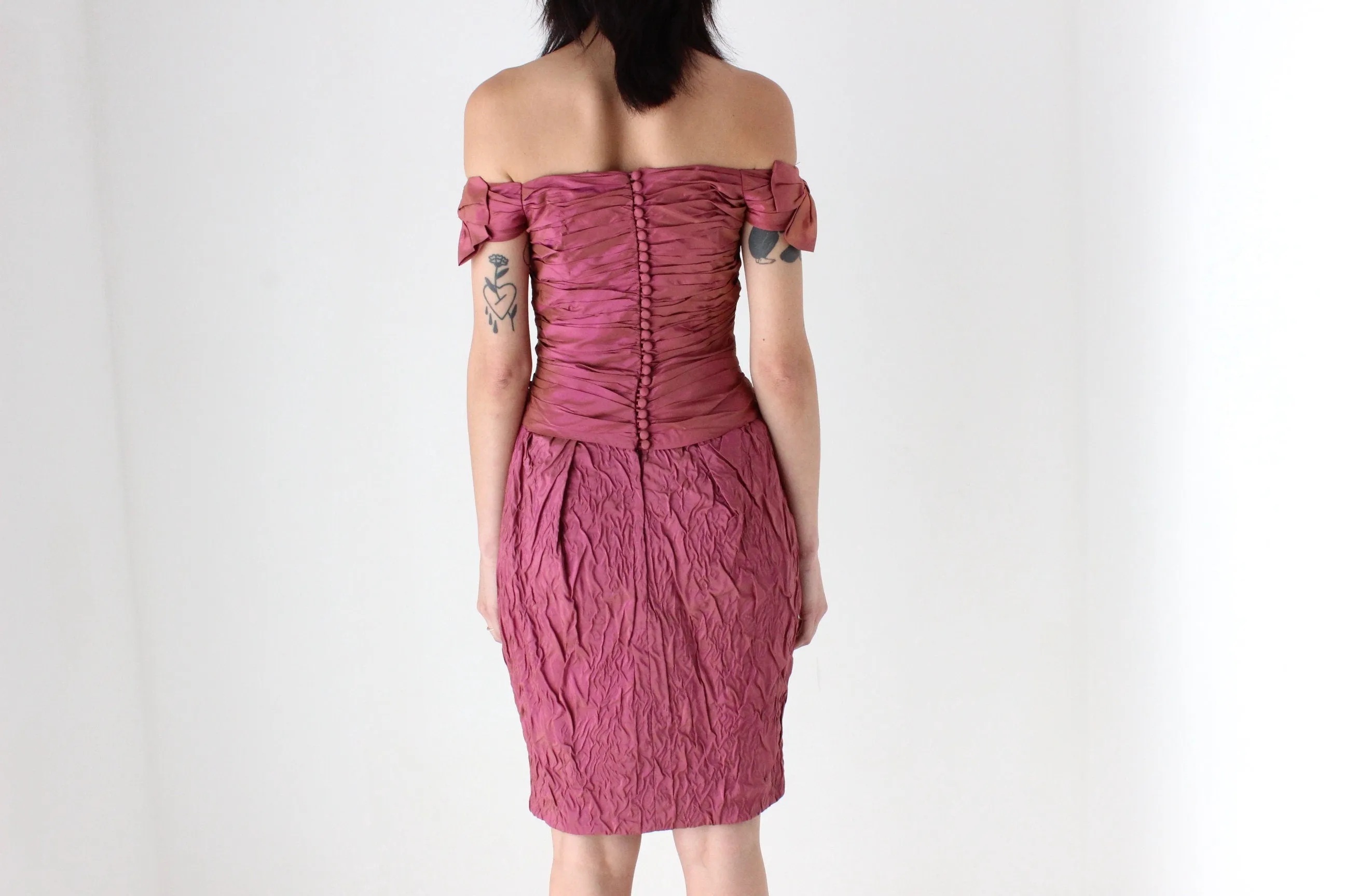 1980s Gathered & Crinkle Texture Silk Taffeta Bow Dress