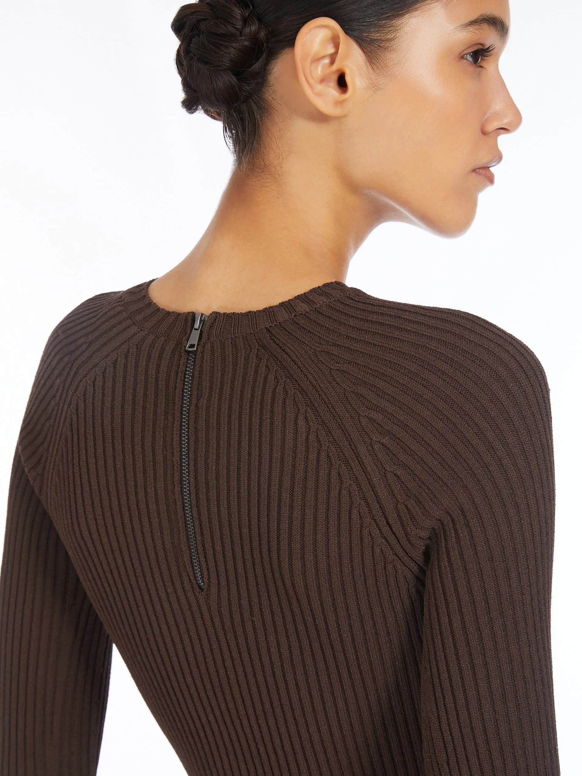 Ala1234 sweater