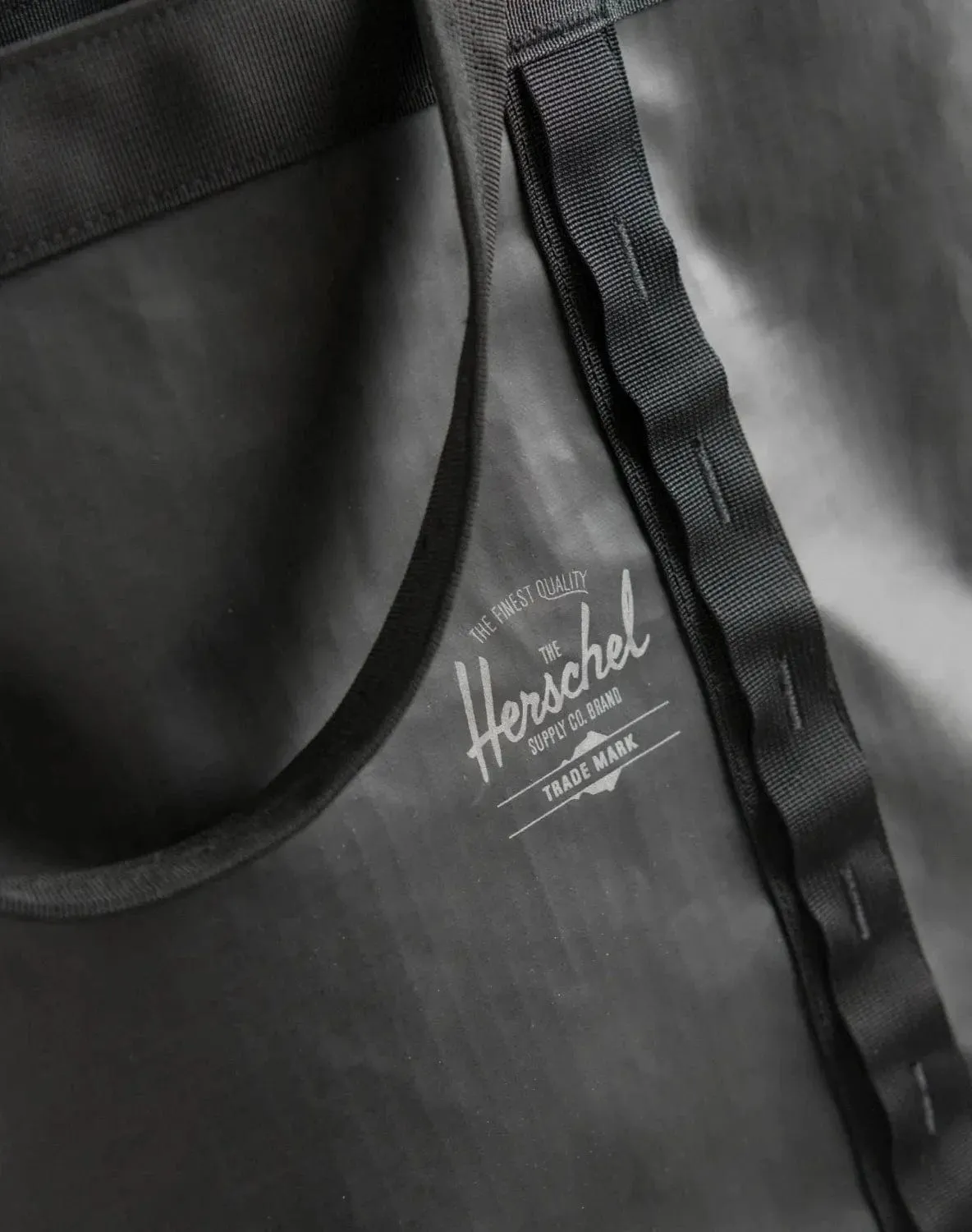 All Season Gear Tote 33 L