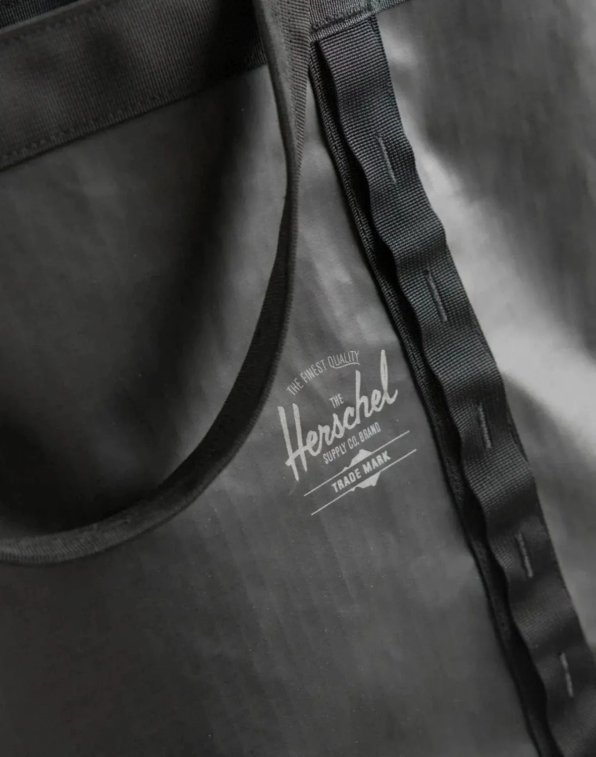 All Season Gear Tote 63 L