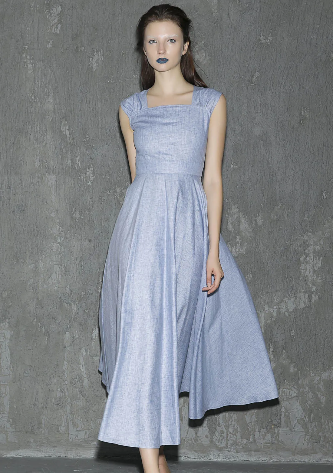 Blue linen women's sleeveless long dress with side zipper for summer 1316