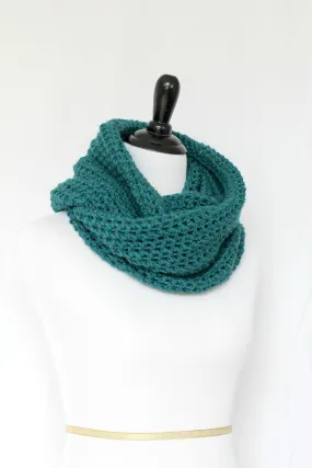Crochet cowl in teal color, chunky infinity scarf