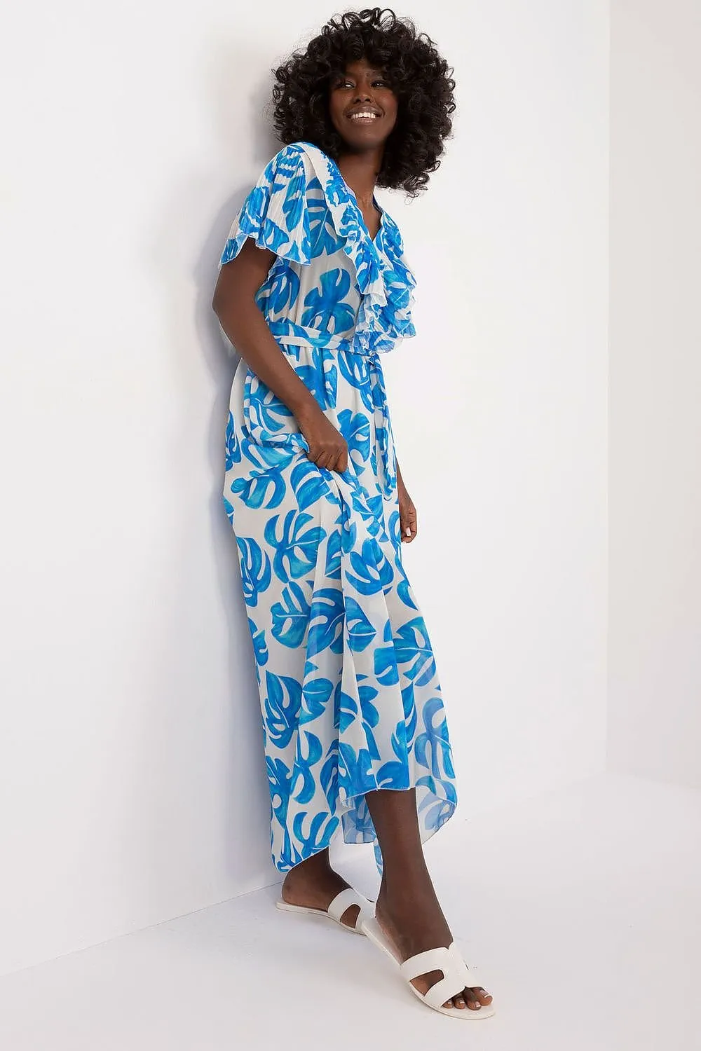 Elegant Summer Maxi Dress with Ruffled Sleeves