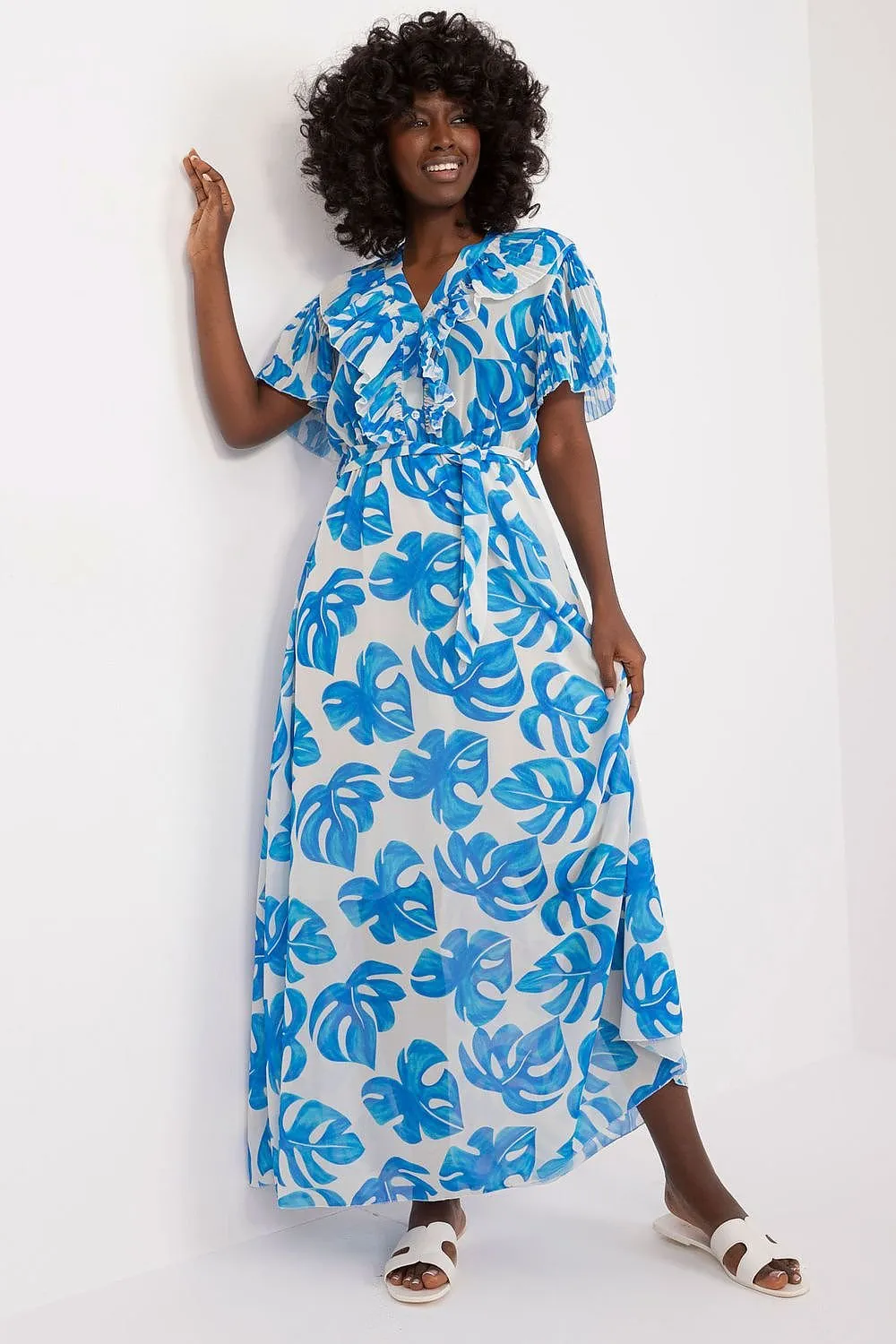 Elegant Summer Maxi Dress with Ruffled Sleeves