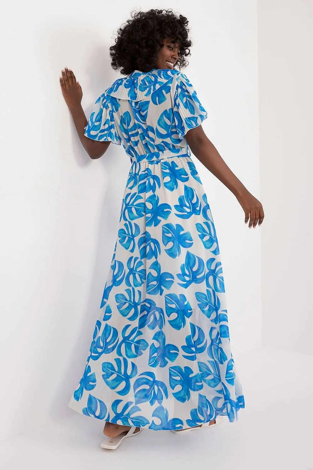Elegant Summer Maxi Dress with Ruffled Sleeves