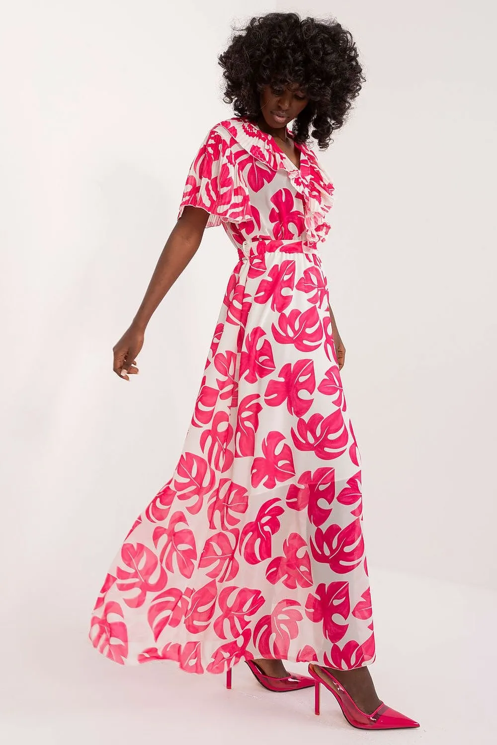 Elegant Summer Maxi Dress with Ruffled Sleeves