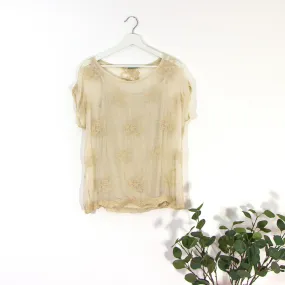 High quality silk blend flower embroided top with comfortable undervest