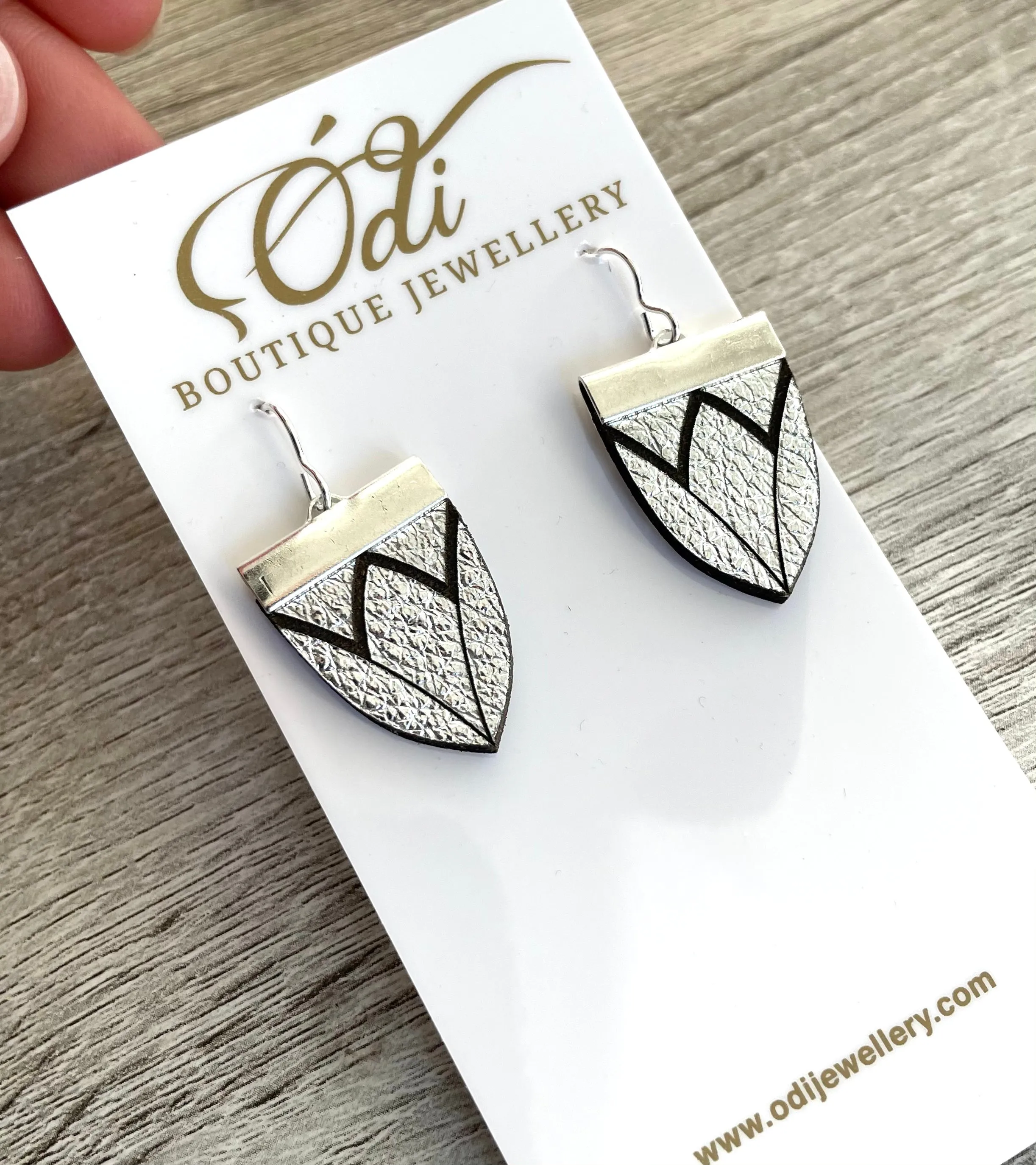 Magnolia Shield Earrings Silver