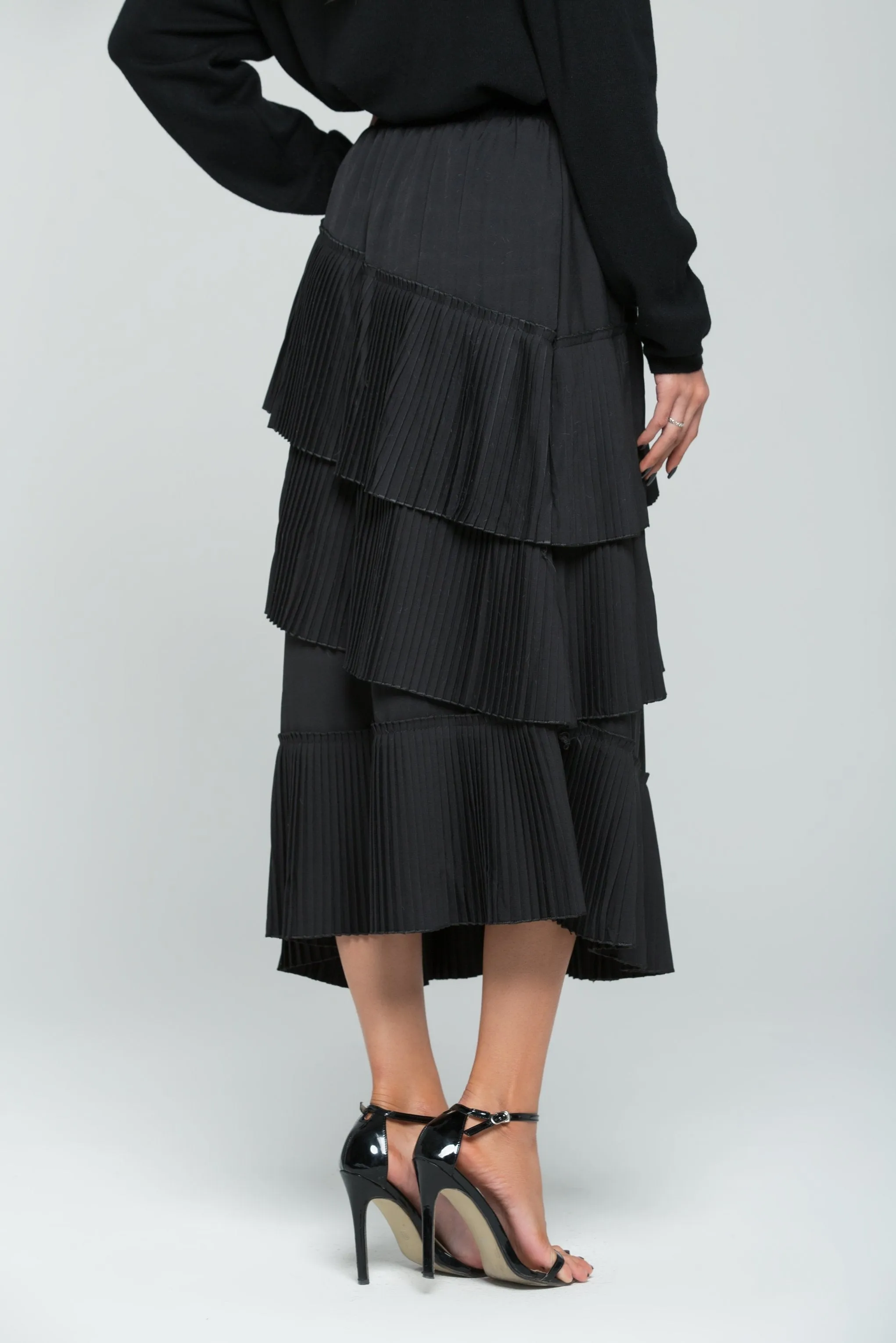 Solid Black Ribbed Tiered Midi Skirt