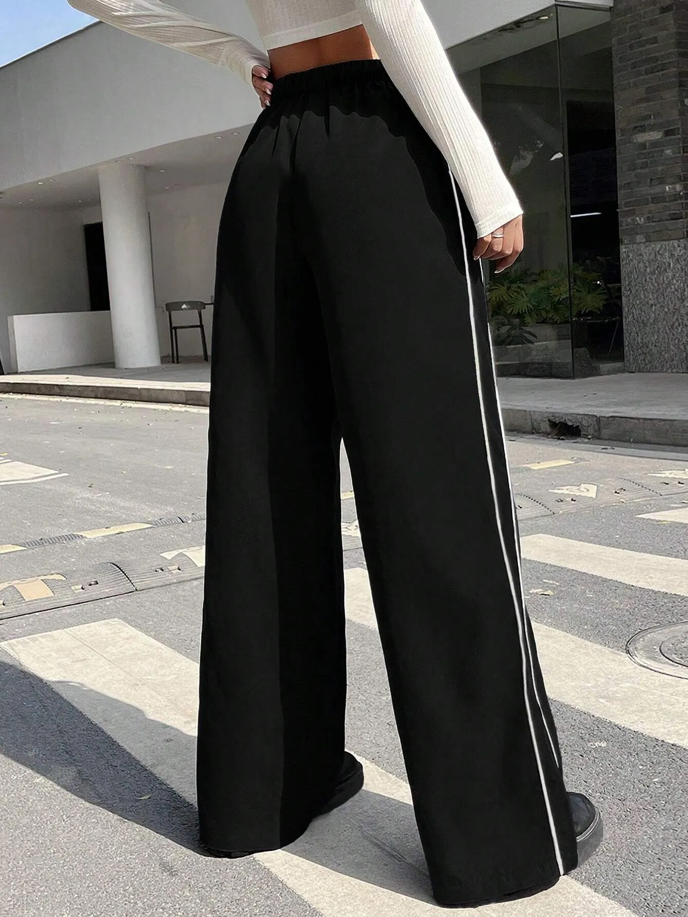 SXV Contrast Piping Drawstring Waist Wide Leg Cargo Pants