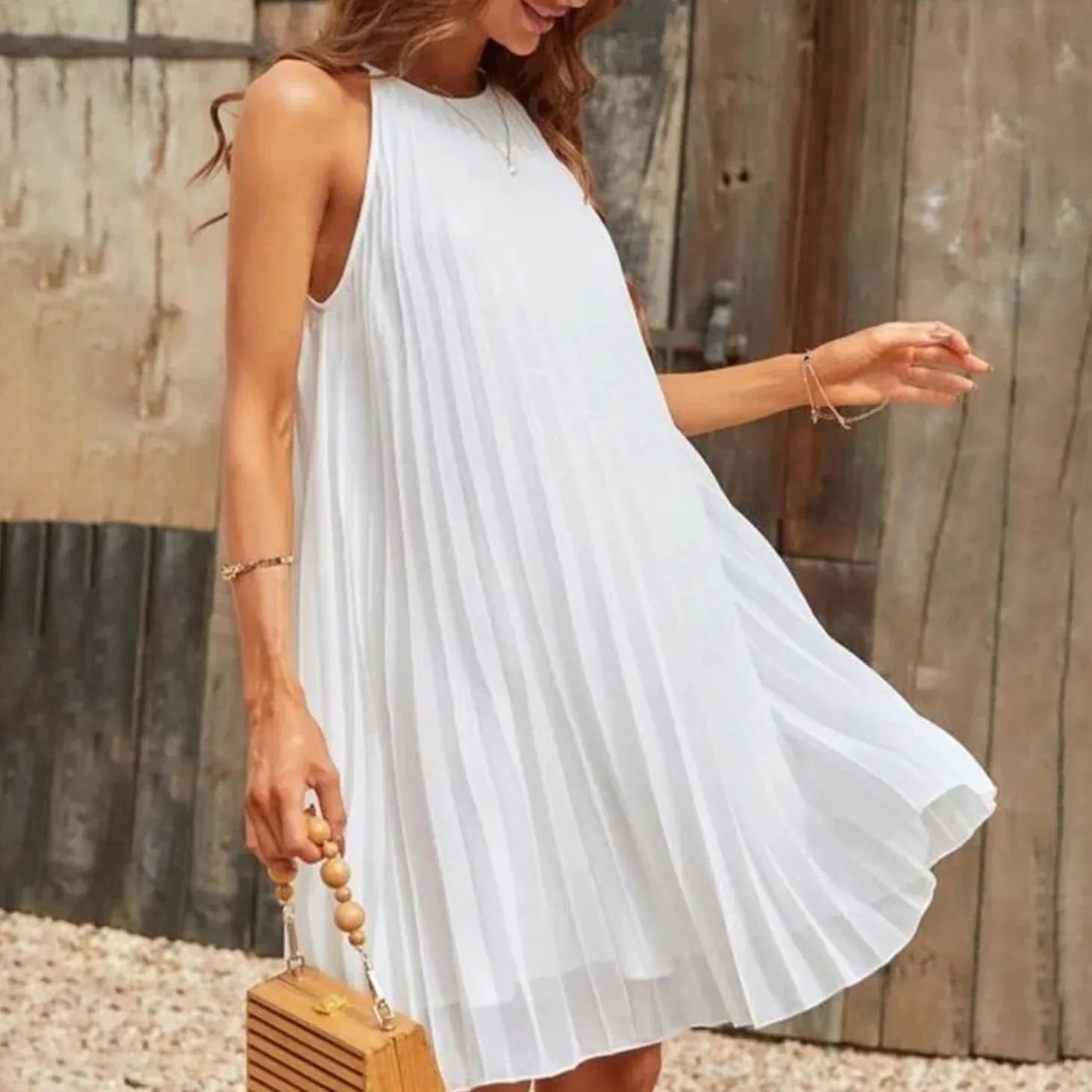 Women's Fashion Large Hem Pleated Lace-up Dress